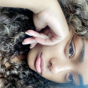 Meet your Posher, Terris